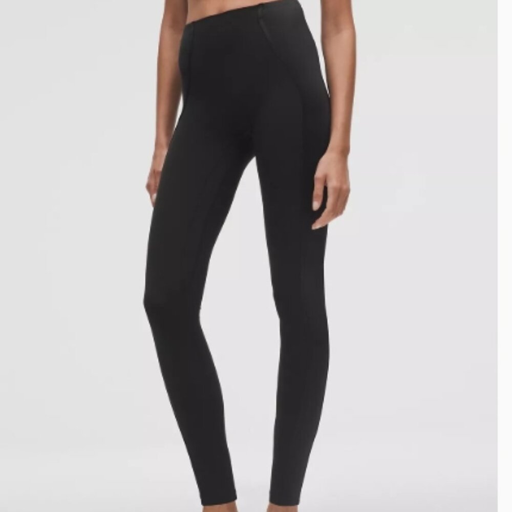 Black Lululemon leggings